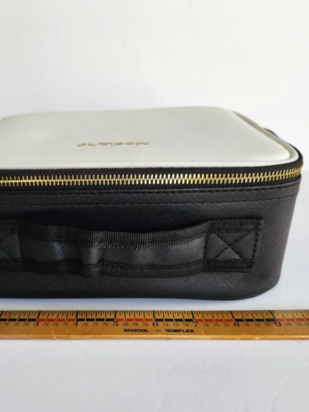 Niceland White Black Cosmetic Case Built-in LED Mirror